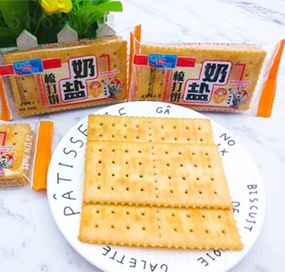 �������}����