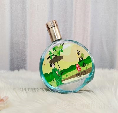 ����Ц�A(y��)�{(di��o)�����ˮ��ƿ���Ӿ����̴�����÷ζ