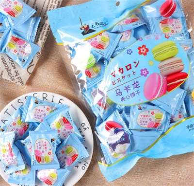 ���仨������R�����A������˹�(ji��)���e��ʳ��؛�Y���{(l��n)ɫ